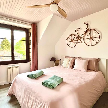 Appartement En Plein Centre Ville Milly la Foret Bagian luar foto