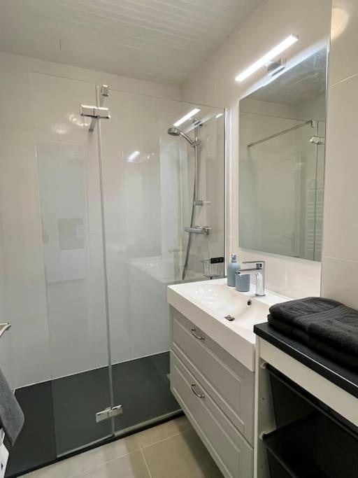 Appartement En Plein Centre Ville Milly la Foret Bagian luar foto