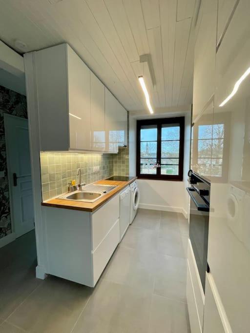 Appartement En Plein Centre Ville Milly la Foret Bagian luar foto